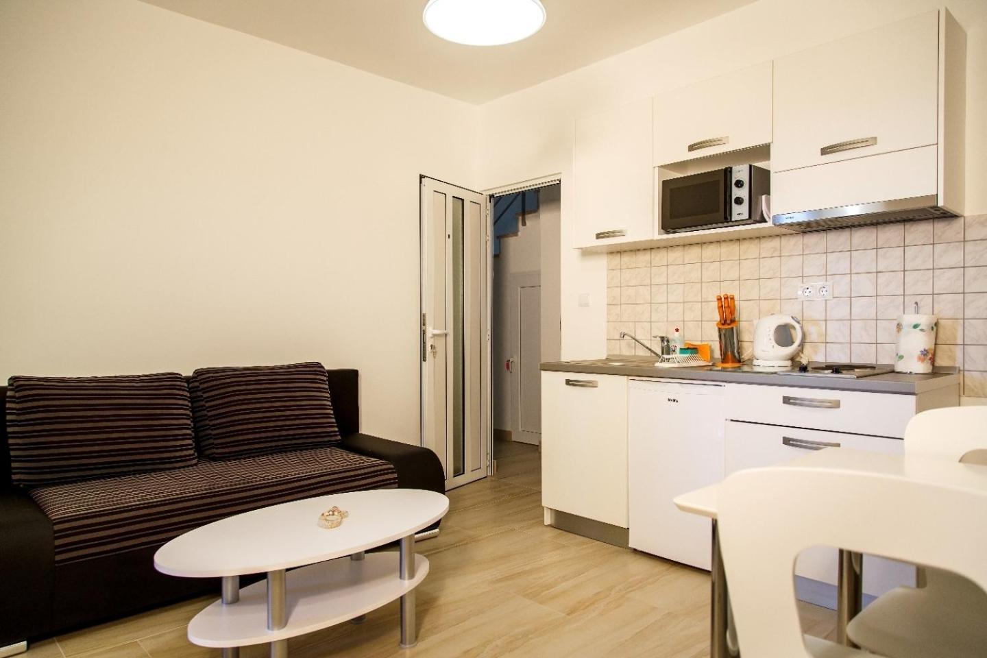 Nemira Sunny Apartments オミシュ 部屋 写真