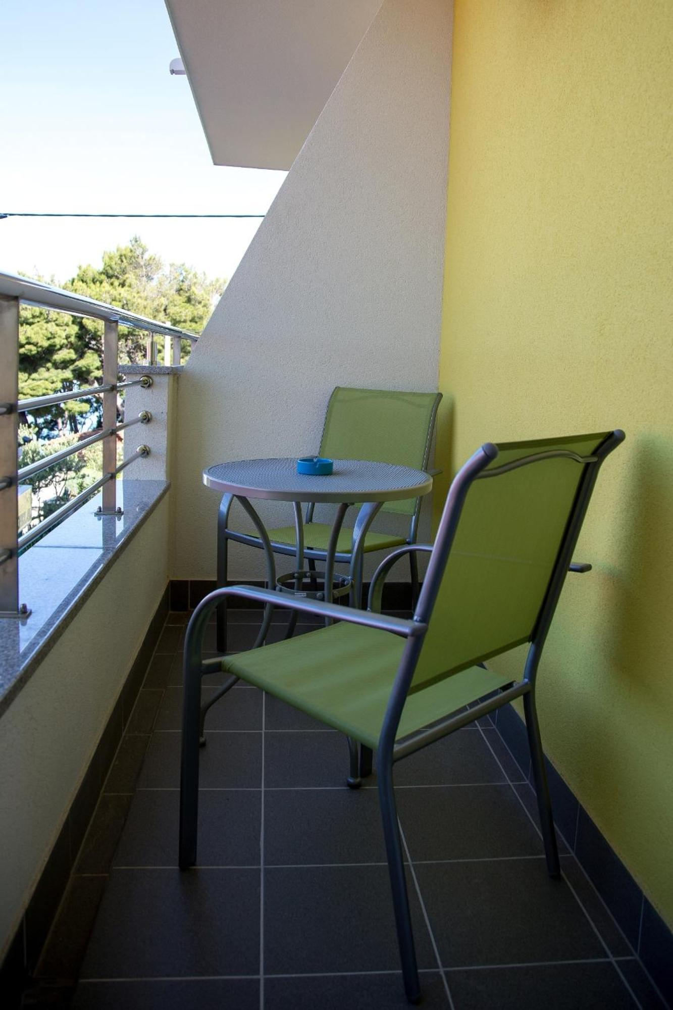 Nemira Sunny Apartments オミシュ 部屋 写真