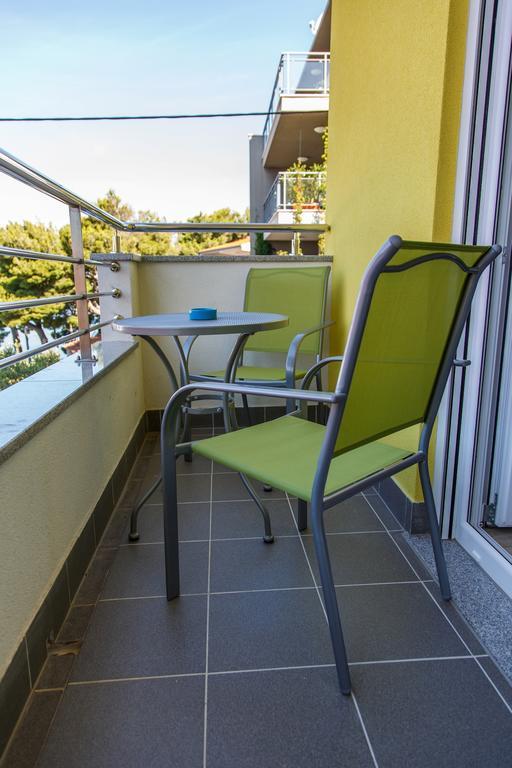Nemira Sunny Apartments オミシュ 部屋 写真